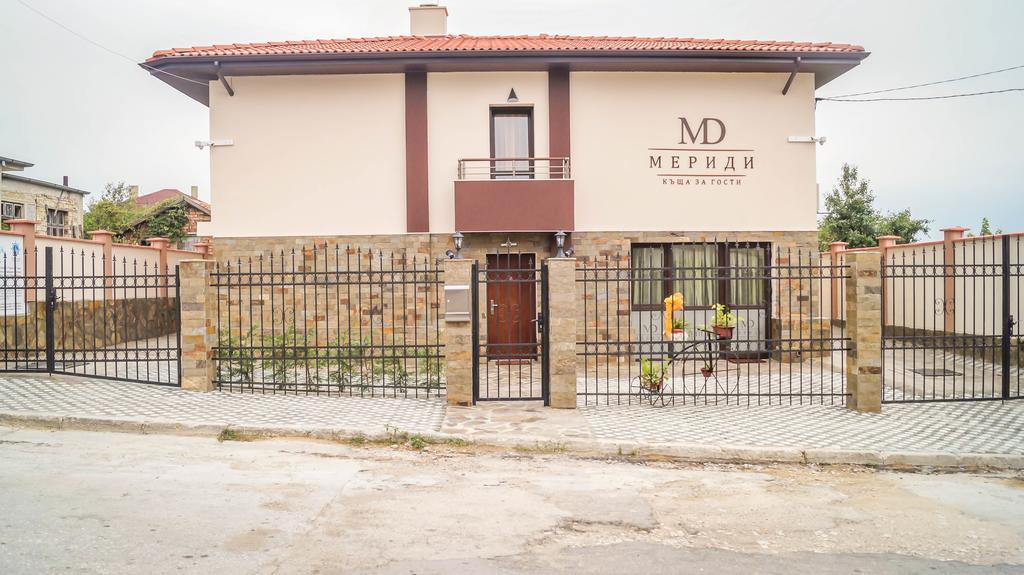 Guest House Meridi Priseltsi Exterior photo