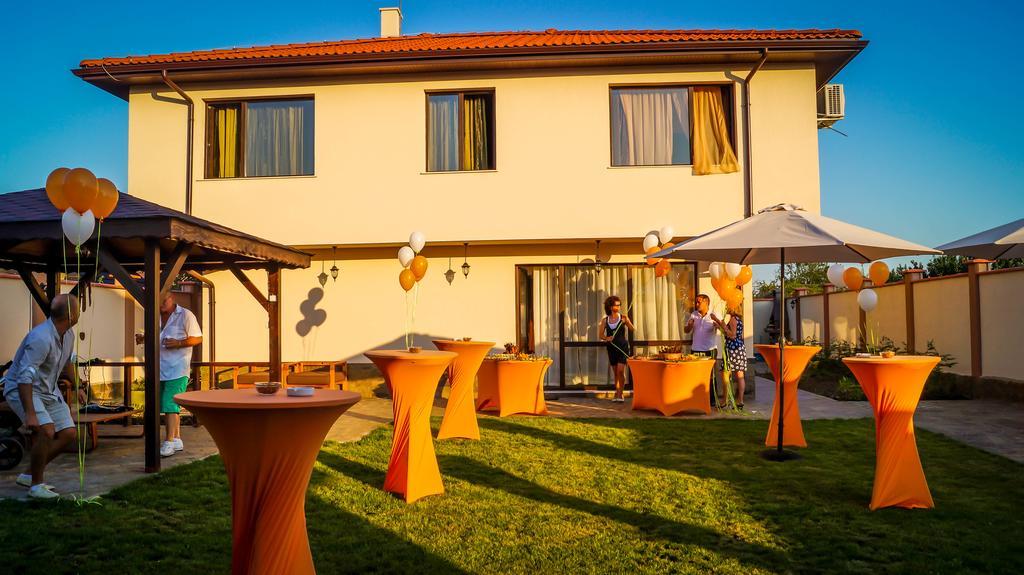 Guest House Meridi Priseltsi Exterior photo