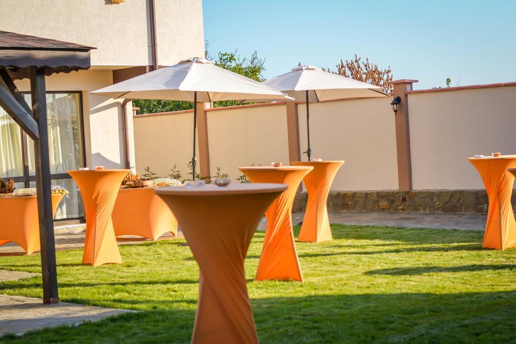 Guest House Meridi Priseltsi Exterior photo